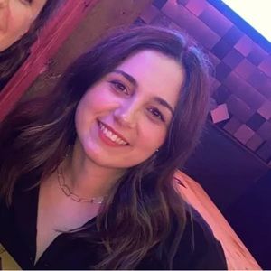 Meet your Posher, Alexandra